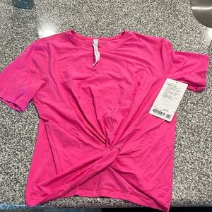 NWT Lululemon Crescent Tee